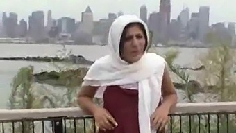 Roadside Pickup Leads To Anal Sex At Home