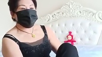 Desiring Mature Asian Lady Seeking Hardcore Sex